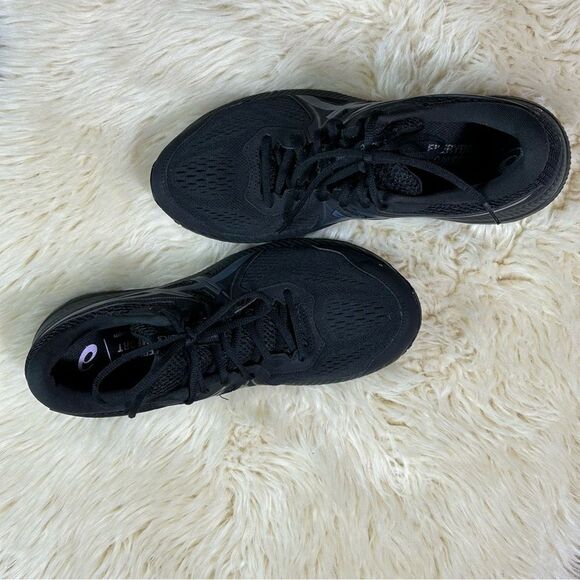 Asics Black and Gray Athletic Shoes Sleek Design - Picture 6 of 11